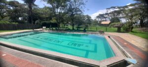 Piscina de hotel en Kenia